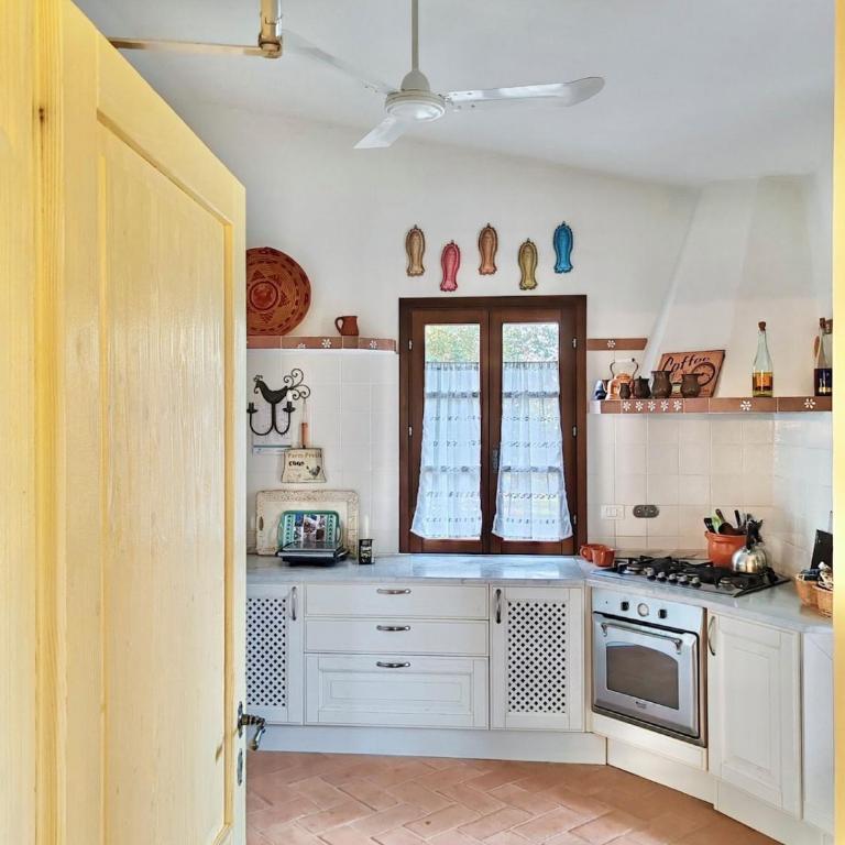 Charming Cottage with Private Garden near Nora & Chia - Villa - 30
