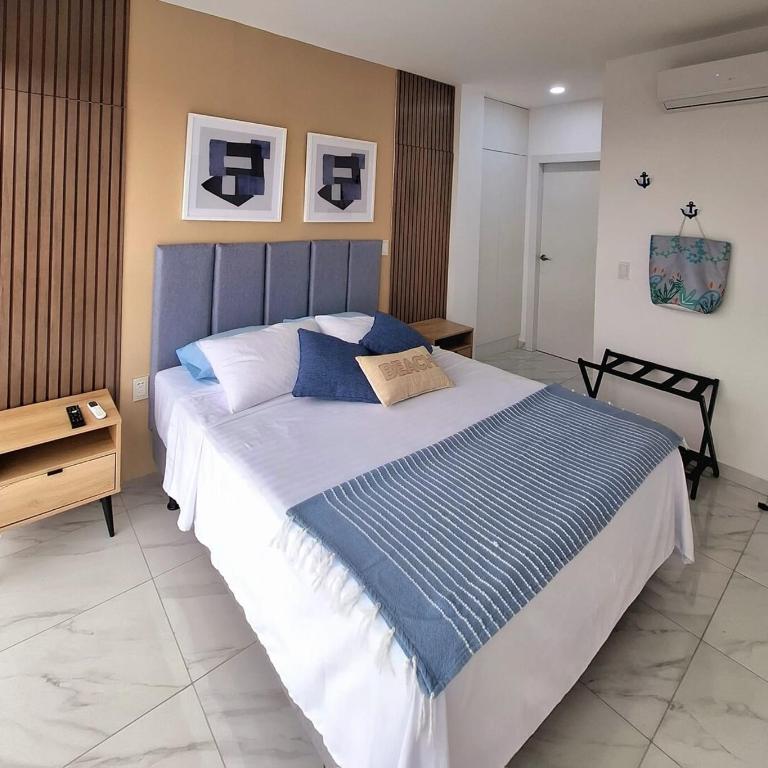 SeaDreams PuntaBlanca Ocean View, Pool, Perfect for Families - Two-Bedroom Apartment with Pool View - 10
