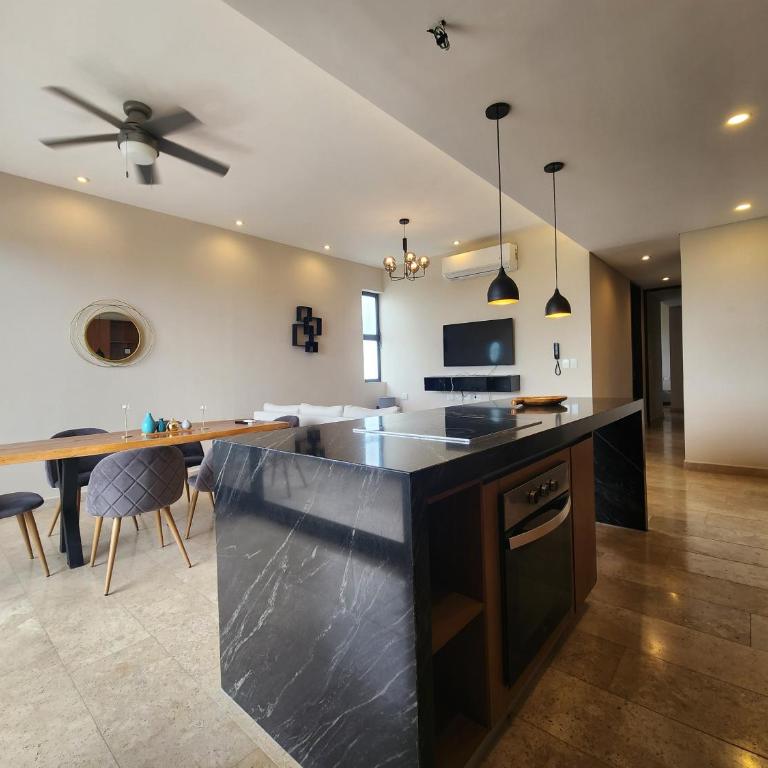 Infinity pool with panoramic view in Mérida - Two-Bedroom Apartment - 14
