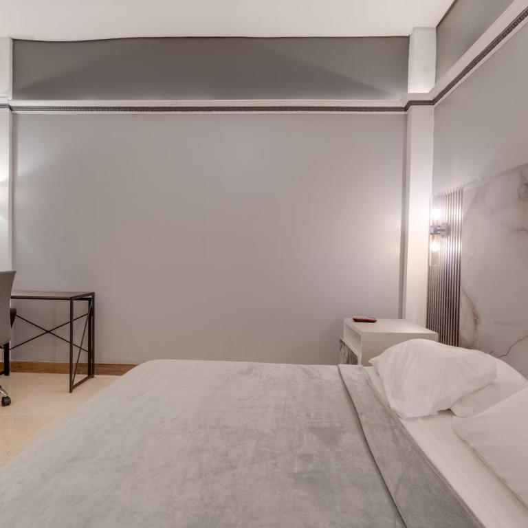 Hotel Granada Embassy - Suite Deluxe - 6