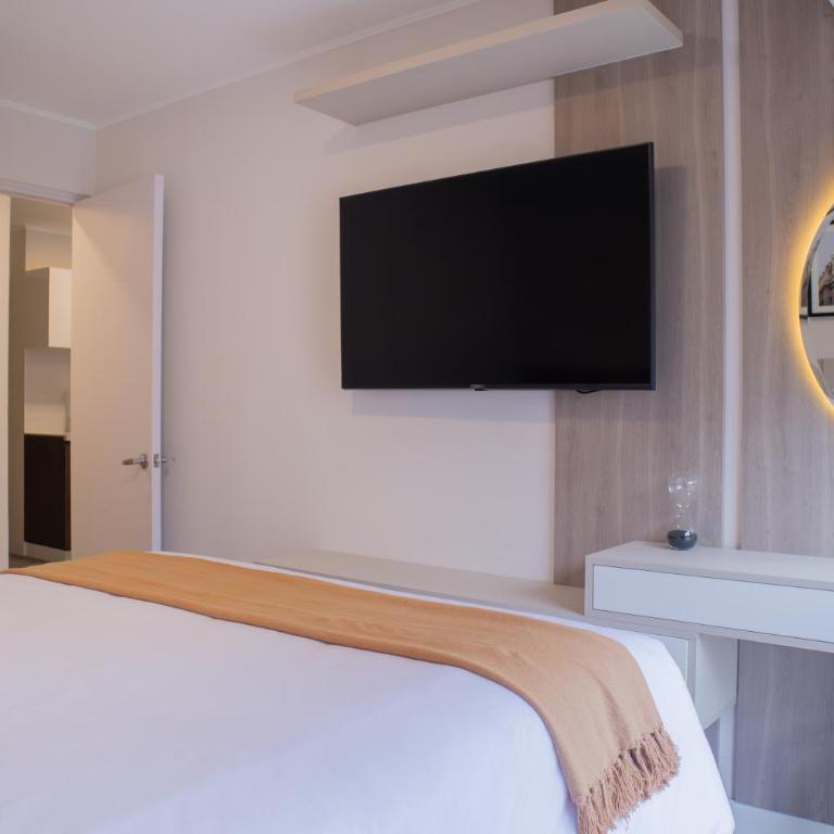 Art Residence in Miraflores by Wynwood House - One-Bedroom Apartment - 10