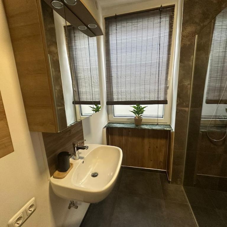 Ideal for 7 with Kitchen near Danube - Apartment mit 1 Schlafzimmer - 21