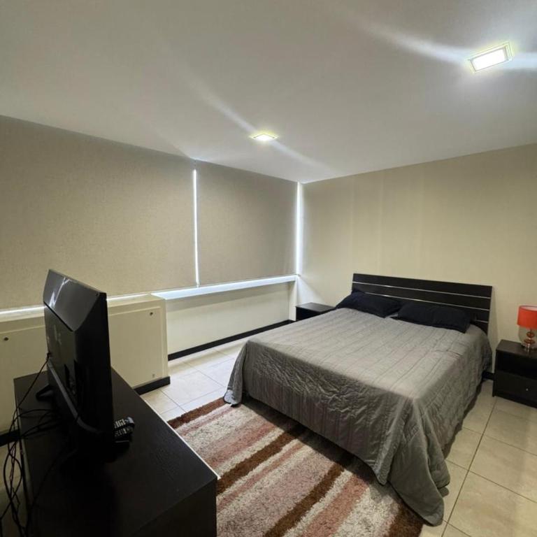 Amplio departamento en Puerto Santa Ana - Two-Bedroom Apartment - 5