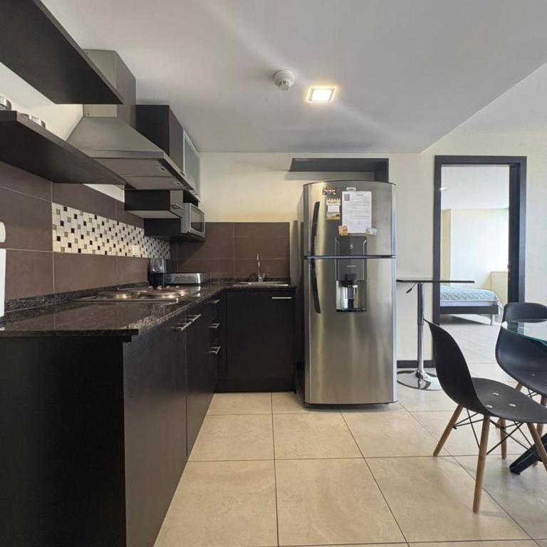 Amplio departamento en Puerto Santa Ana - Two-Bedroom Apartment - 15