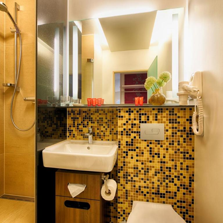 Leonardo Hotel & Residenz München - Comfort Double or Twin Room - 1