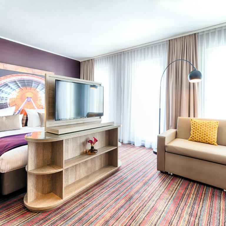 Leonardo Hotel Munich City South - Superior Dreibettzimmer - 1