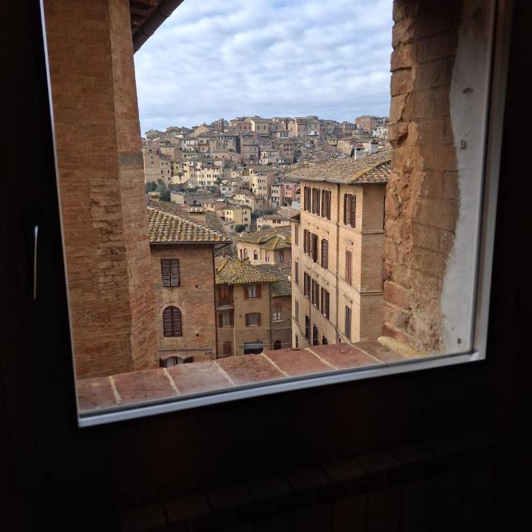 Dimora con finestra sui tetti di Siena - Appartamento con 2 Camere da Letto - 44