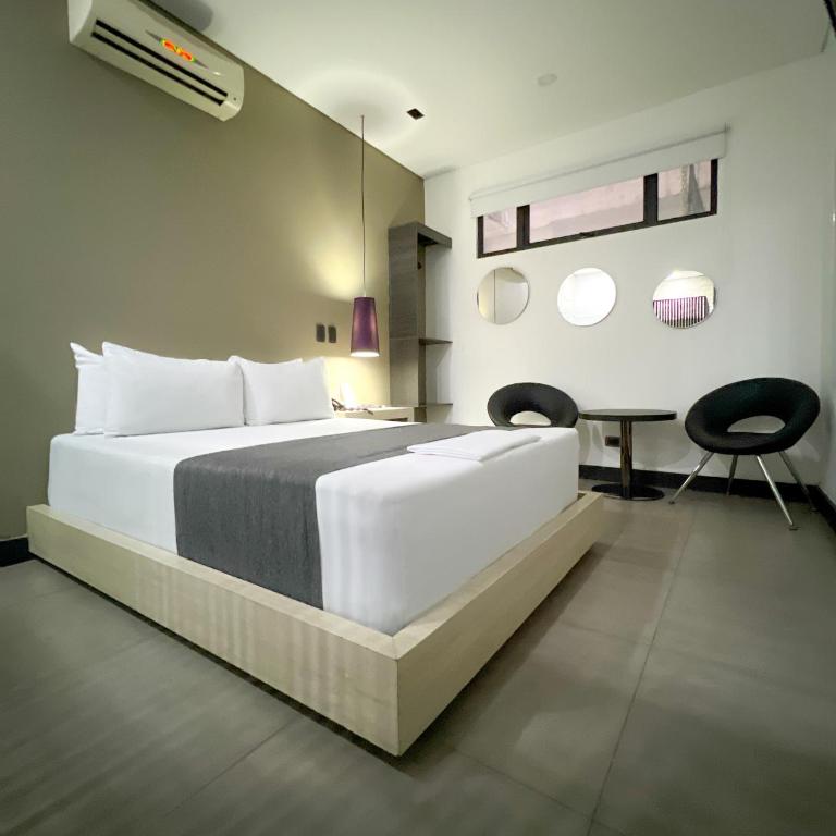 Hotel Medellin Street - Superior Double Room - 6