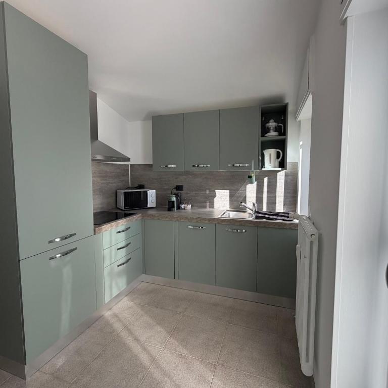 Casa Arco - Appartamento con 2 Camere da Letto - 2