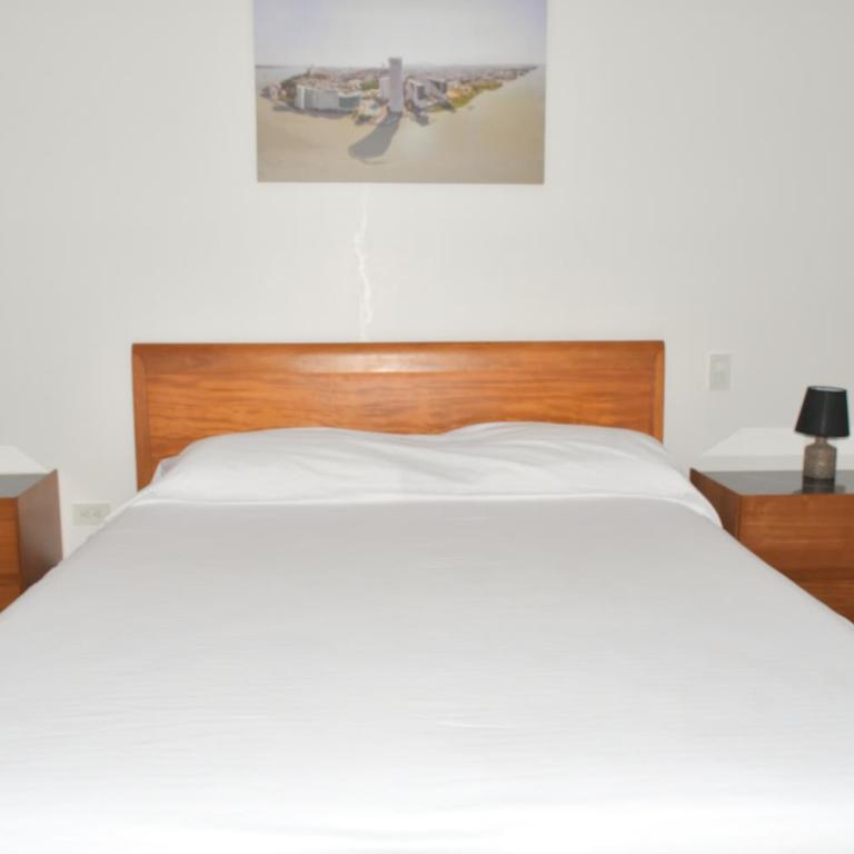 Modern NEW apartment in Urdesa Central - Two-Bedroom Apartment - 11