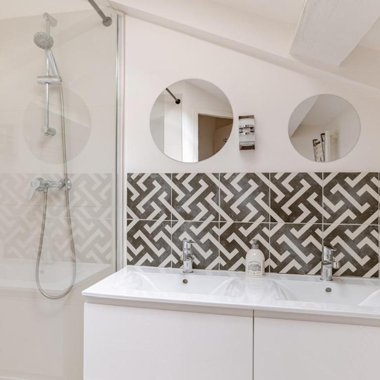 Cozy and charming accommodation Lyon 1 center - Two-Bedroom Apartment - 16