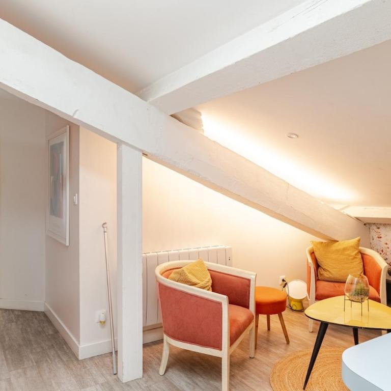 Cozy and charming accommodation Lyon 1 center - Two-Bedroom Apartment - 23