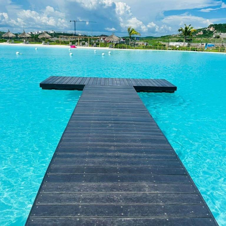 3-bedroom apartment with lagoon and beach views - Apartment - 4