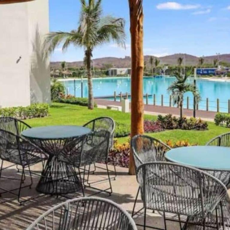 Lagoon view apartment plus exclusive amenities - Apartment - 24