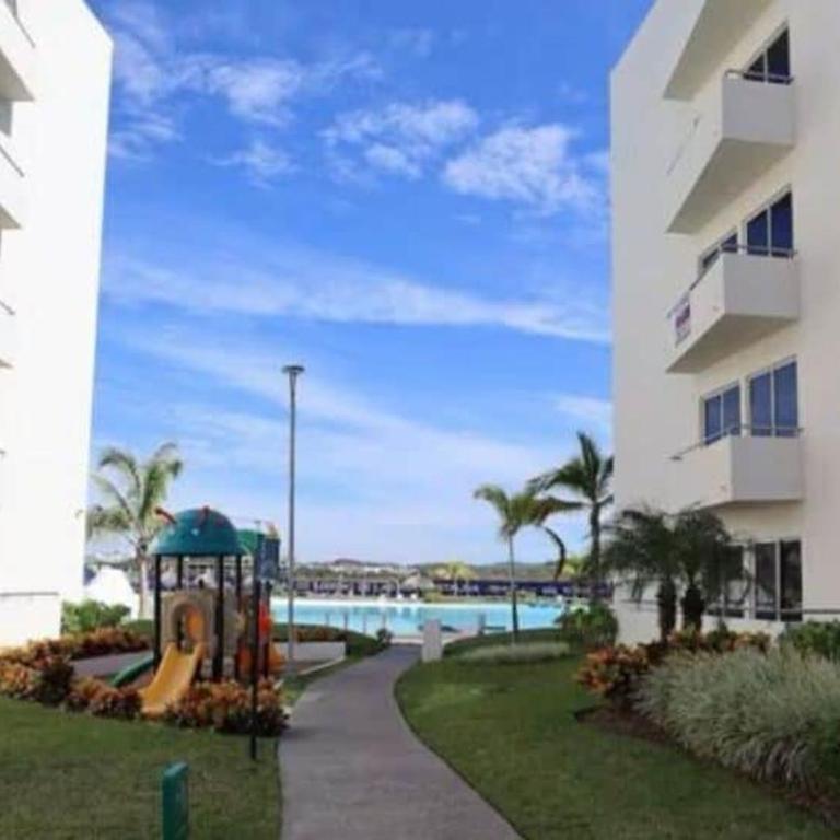 Lagoon view apartment plus exclusive amenities - Apartment - 40