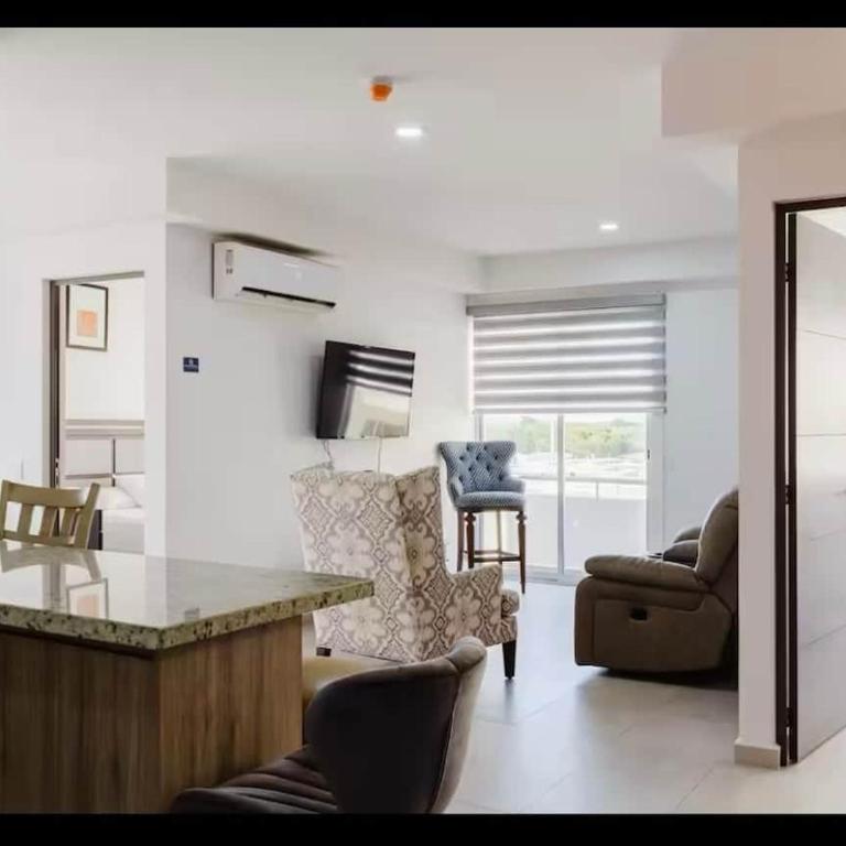 Premium apartment in Laguna Playa with pool - Apartamento - 5