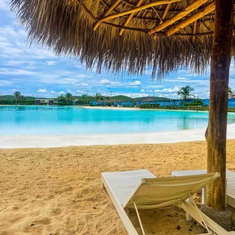 Apartment with balcony overlooking the lagoon, beach and poo - Apartamento - 34
