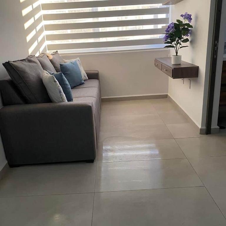 Departamento con balcón con vista a la laguna. - Apartment - 21