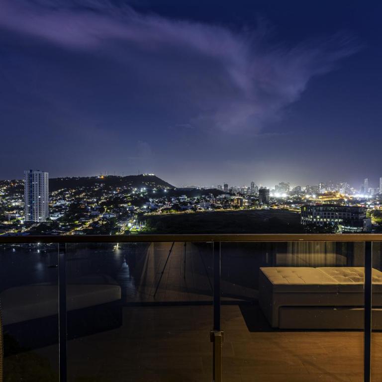 NEW Apartment, best rooftop pool view, Cartagena - Visitors NOT ALLOWED - Two-Bedroom Apartment - 35