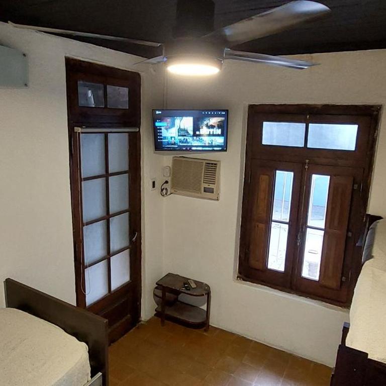 El Gran Gomero Hostal & Motoposada - Economy Quadruple Room with Shared Bathroom - 3