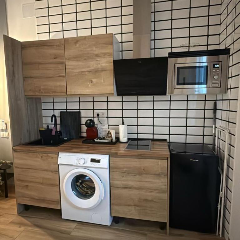 Apartamentos Lope de Haro - Studio - 9