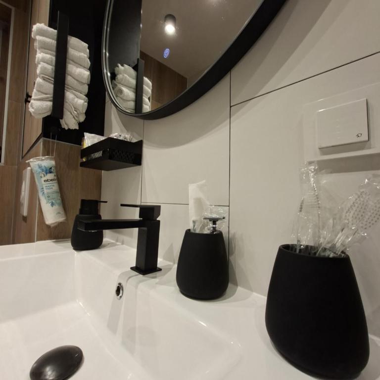 Cherry Magic apartment Sarajevo - Two-Bedroom Apartment with Garden View - 53