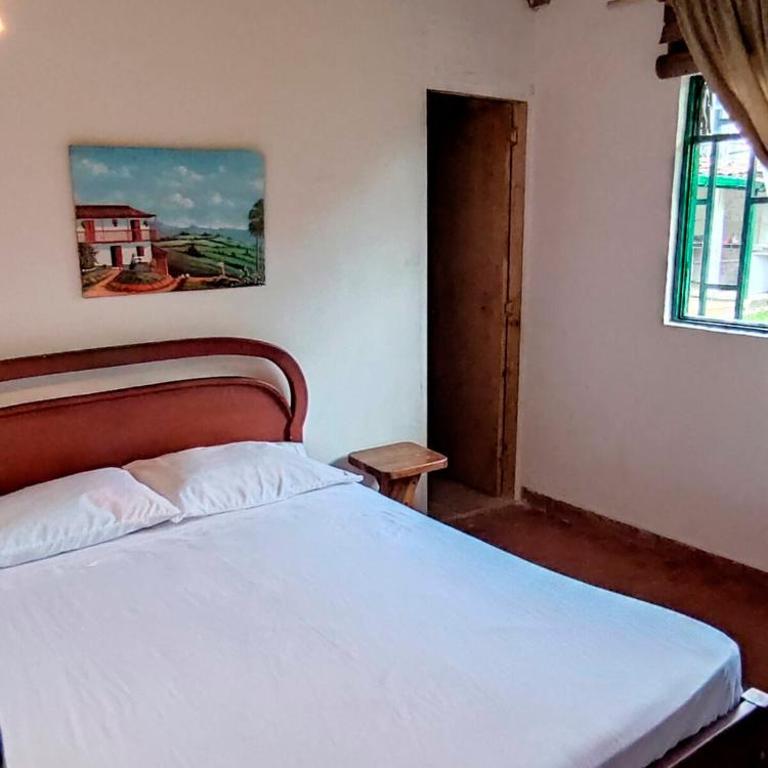 Spacious Cabin with Garden and Lake Access, Guatapé - Casa con 1 dormitorio - 18
