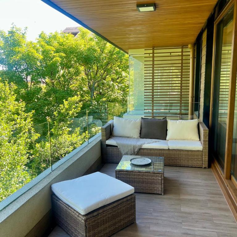 Depto en el centro con terraza y vista al Volcán - Two-Bedroom Apartment - 22