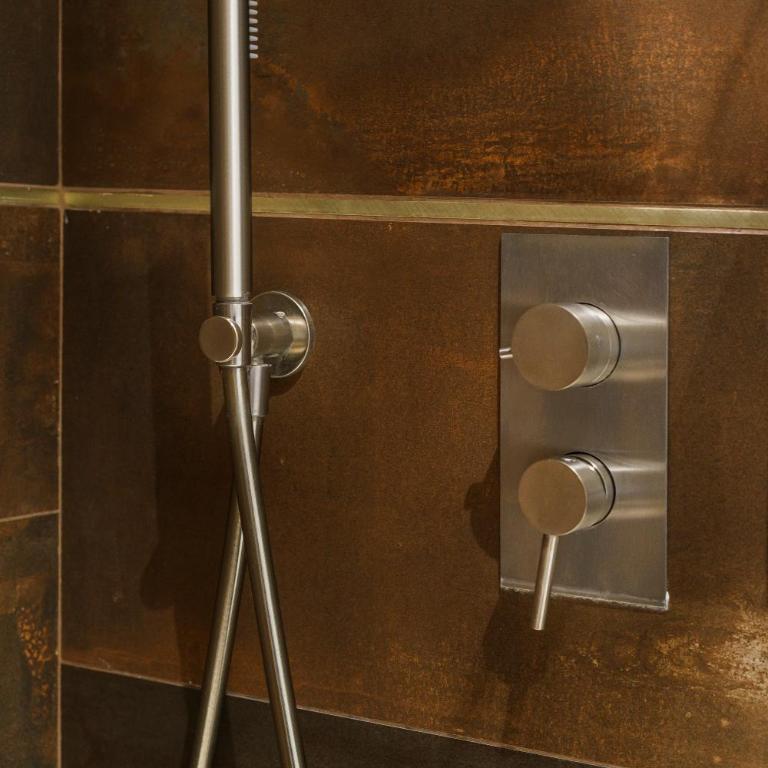 Zeus Luxe Home - Two-Bedroom Apartment - 44