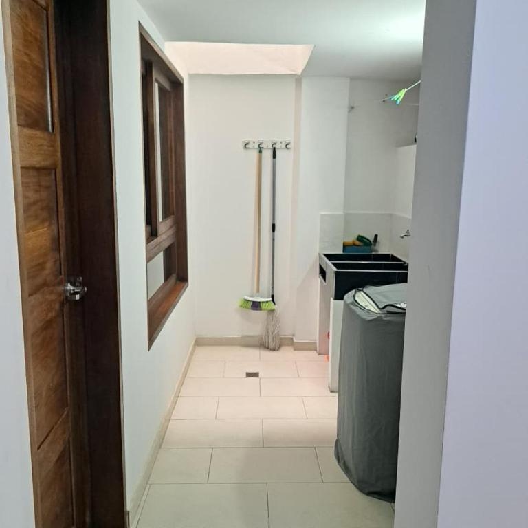 Apartamento entero cerca al Aeropuerto Internacional - Apartamento - 10