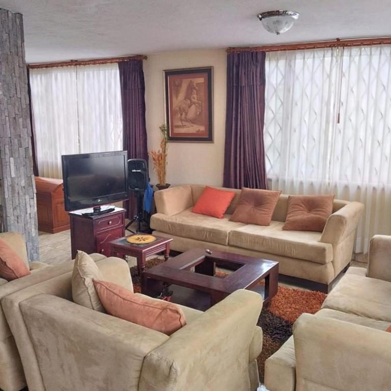Finca Agroturistica ANGUPACHA - Three-Bedroom Chalet - 8