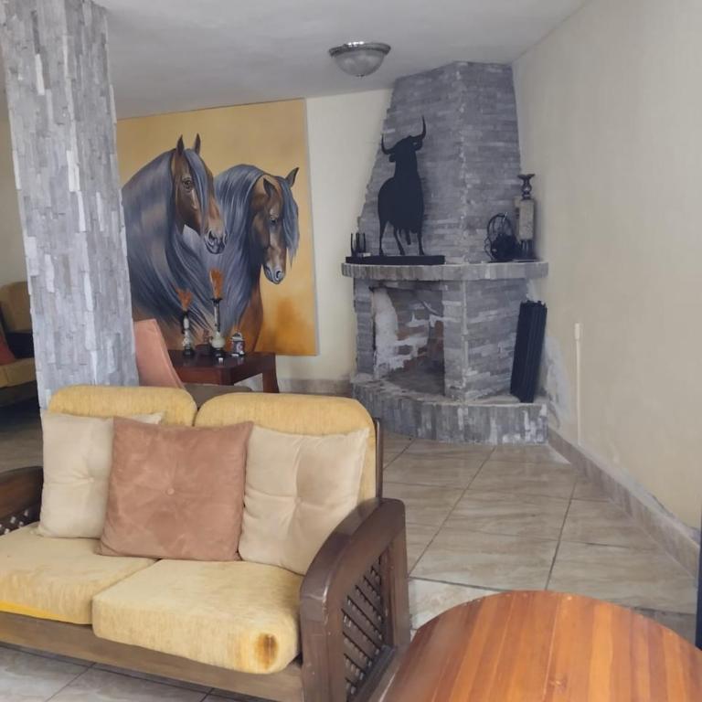 Finca Agroturistica ANGUPACHA - Three-Bedroom Chalet - 26