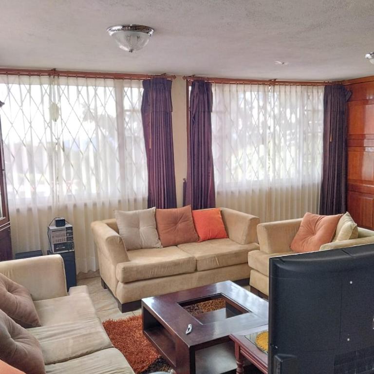 Finca Agroturistica ANGUPACHA - Three-Bedroom Chalet - 33