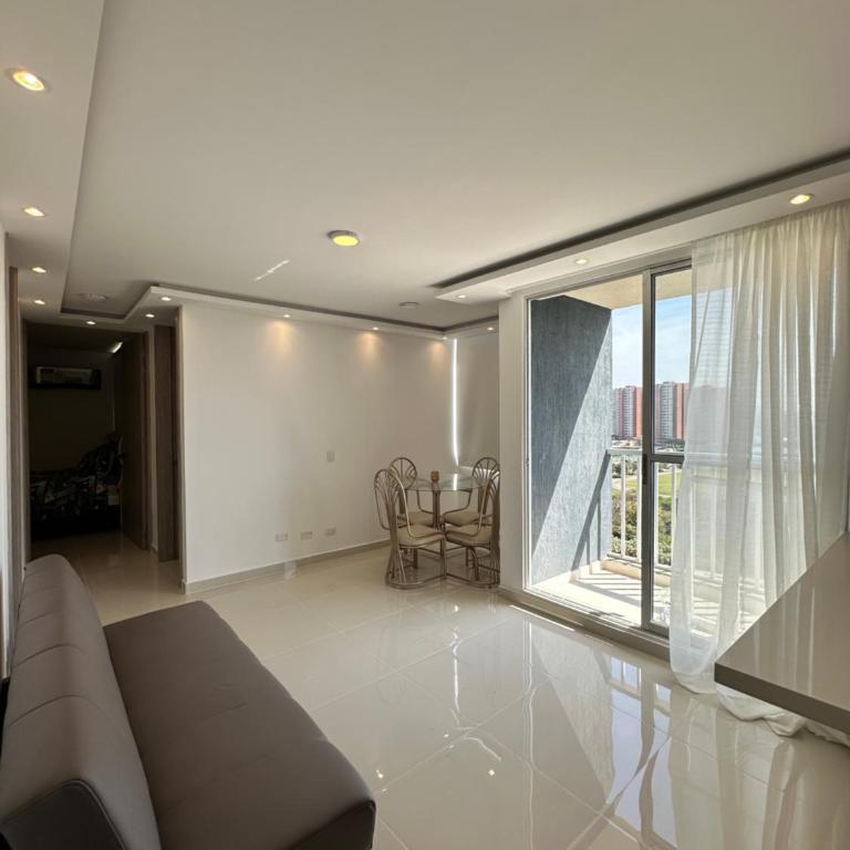 Apartamento a 5 min del cc Buena Vista - Habitación Triple con baño privado - 1