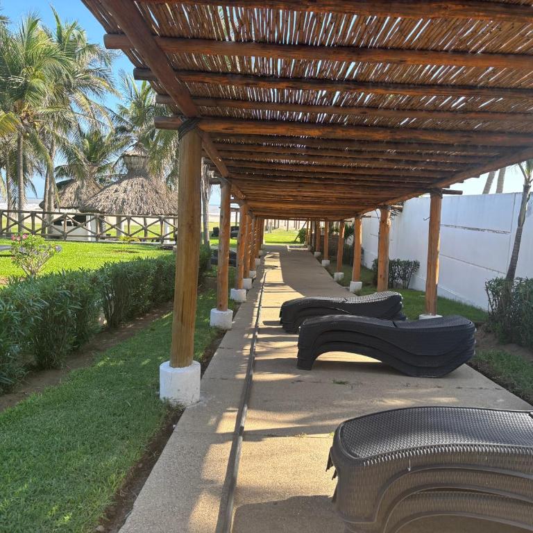 Departamento Acapulco Barra Vieja & Club de Playa - Apartamento de 3 dormitorios - 57