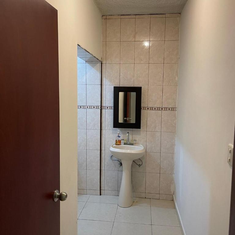 Loft 2 with 2 beds near Fundidora and Cintermex - One-Bedroom Apartment - 3
