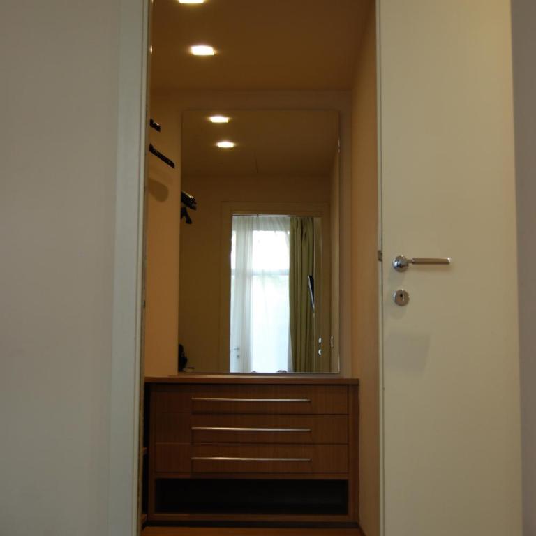 Ceccarini Suite - Appartamento con 2 Camere da Letto e Giardino - 5