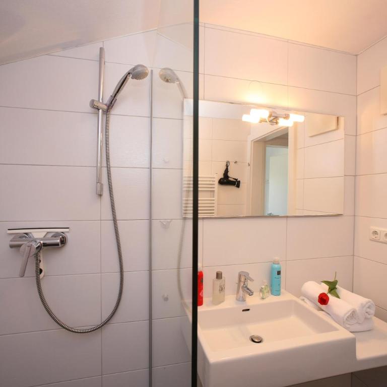 Annika Apartments summer card included - Apartment mit 2 Schlafzimmern und Balkon oder Terrasse - 22