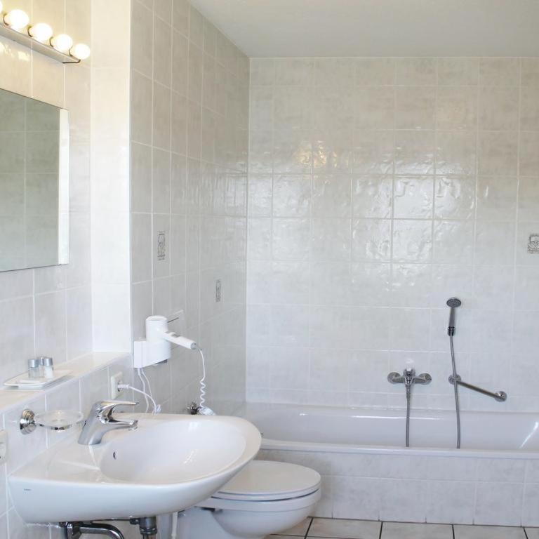 Ferienhof Schöngarten, Sonja & Stefan Büchele GbR - Two-Bedroom Apartment - 25