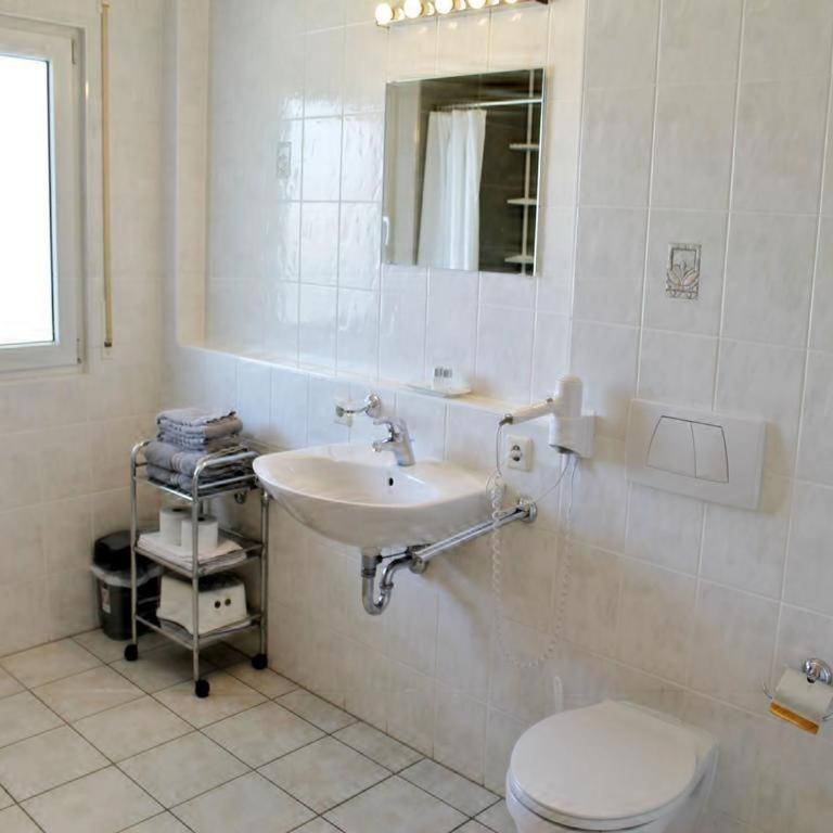 Ferienhof Schöngarten, Sonja & Stefan Büchele GbR - Two-Bedroom Apartment - 26