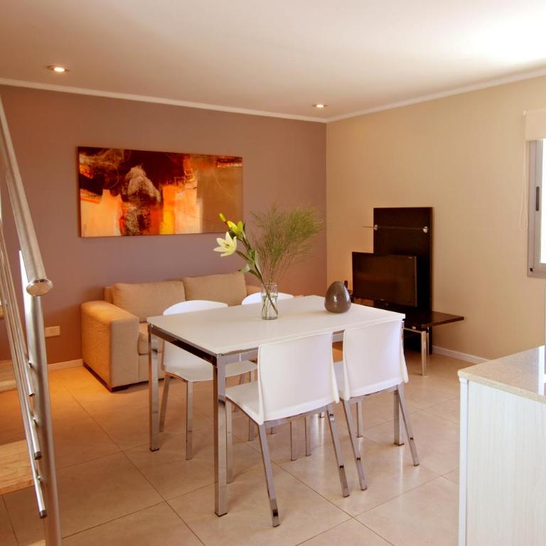 Plaza Suites Campana - Family Studio - 3