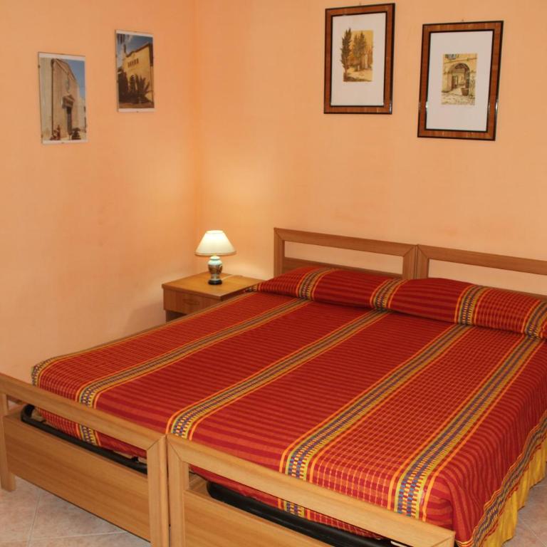 Garden House - Deluxe Double Room with Balcony - 1