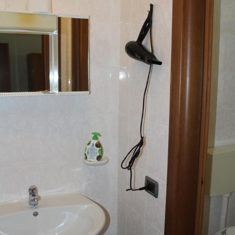 Garden House - Single Room with Balcony - 4