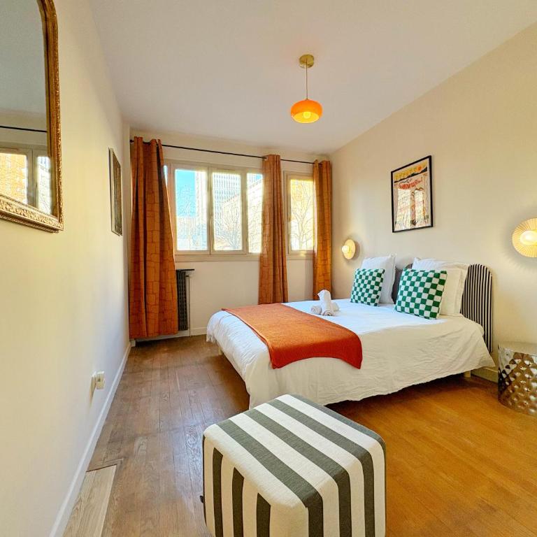 Le Trocadéro - Face Centre commercial partdieu - Appartement 3 Chambres - 33