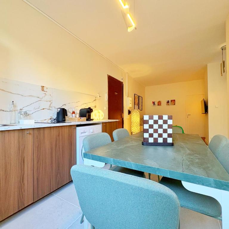 Le Trocadéro - Face Centre commercial partdieu - Appartement 3 Chambres - 18