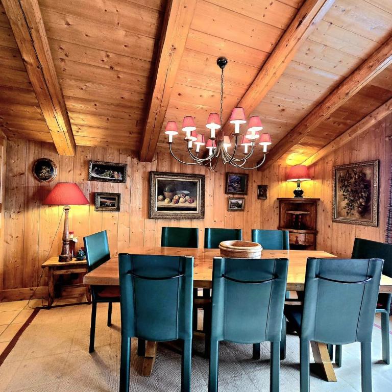 A Soulful Alpine Retreat in Megève - Appartement - 24