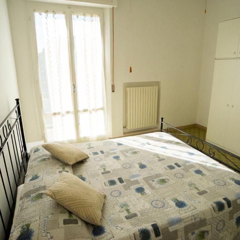 Trilocale centrale e a due passi dal mare con posto auto privato - Appartamento con 2 Camere da Letto - 3