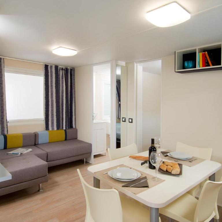 Camping Parisi - Casa Mobile Superior con 2 Camere da Letto - 17