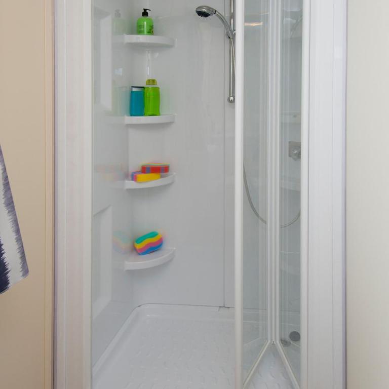 Camping Parisi - Casa Mobile Superior con 2 Camere da Letto - 6