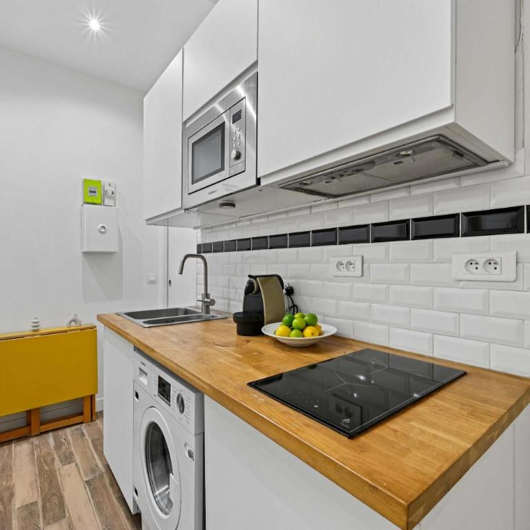 Luxembourg Gardens & Saint-Germain - 1BR - Paris Vacation Rental - Appartement - 15